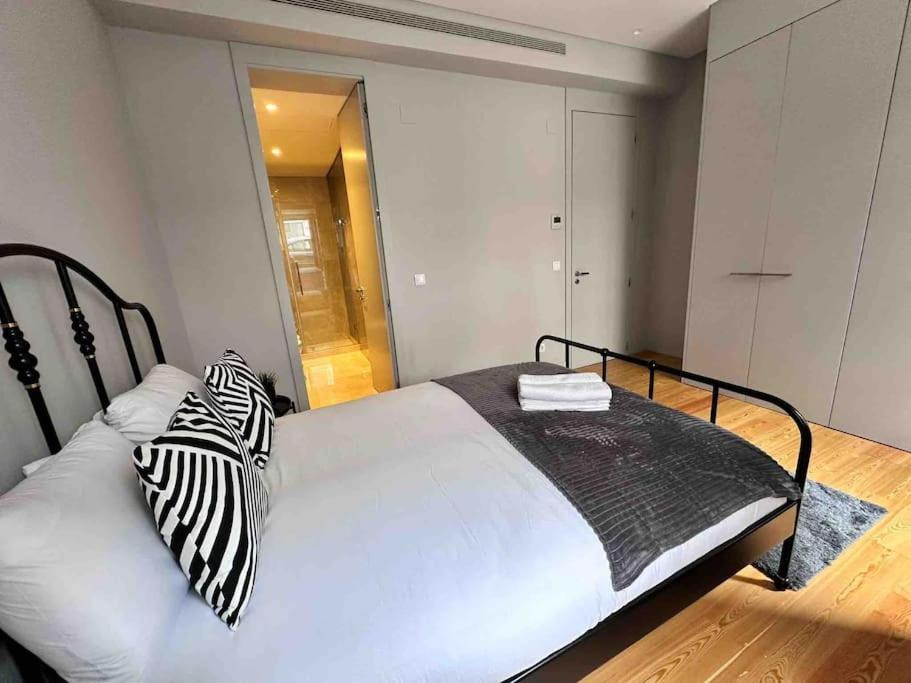 Lisbon Marques De Pombal Top Flat Great Locations City Center B Buitenkant foto