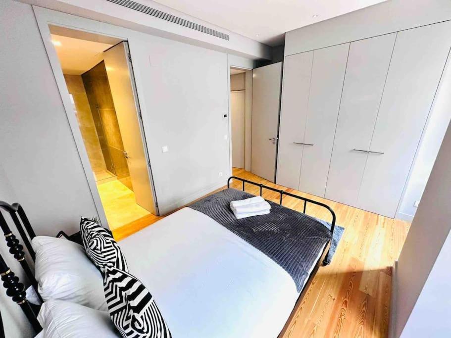 Lisbon Marques De Pombal Top Flat Great Locations City Center B Buitenkant foto