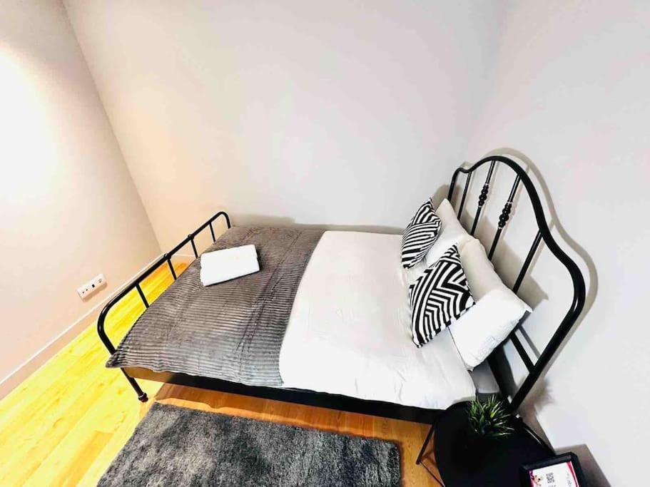 Lisbon Marques De Pombal Top Flat Great Locations City Center B Buitenkant foto